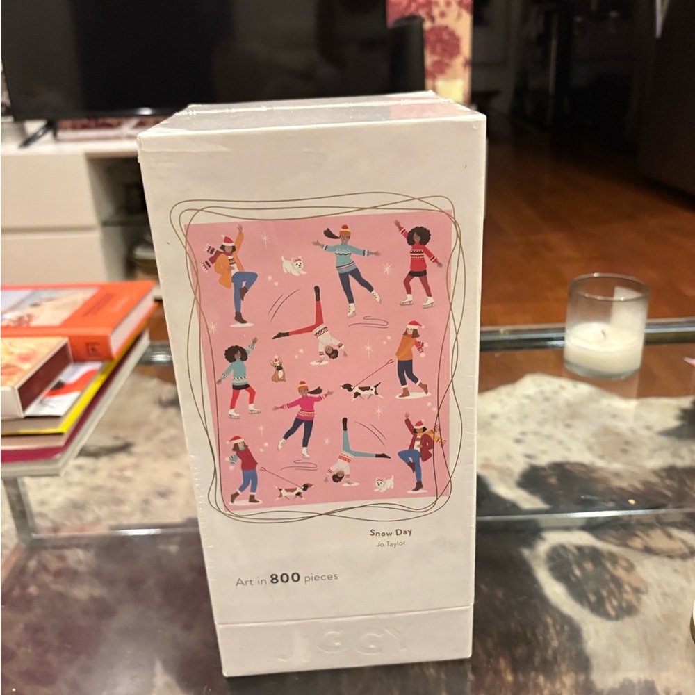 Snow Day Puzzle - 800 Pieces - Pink
